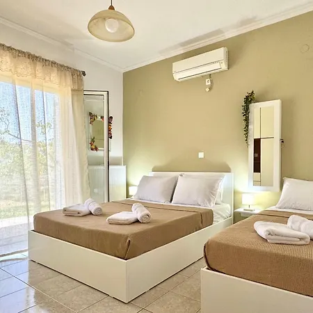 Serenity Spilia Garden Floor * Argostoli (Kefalonia)