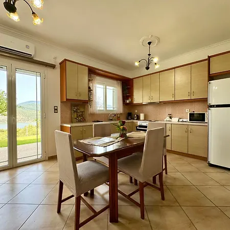 Lägenhet Serenity Spilia Garden Floor