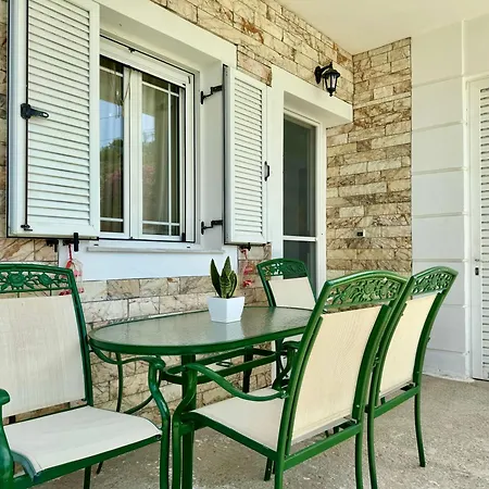 Apartamento Serenity Spilia Garden Floor