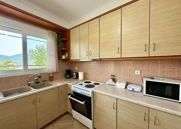 Serenity Spilia Garden Floor Apartment Argostoli (Kefalonia)